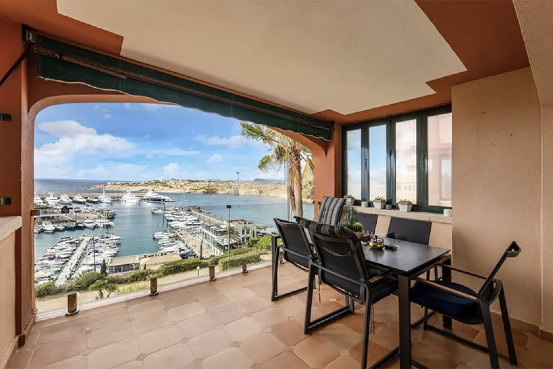 Resale - Apartment - El Toro