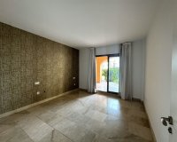 Resale - Apartment - Еstepona - Costa del Sol
