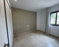 Resale - Apartment - Еstepona - Costa del Sol