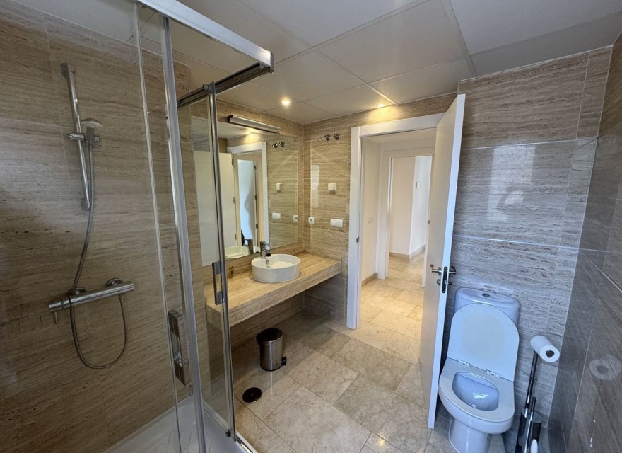 Resale - Apartment - Еstepona - Costa del Sol