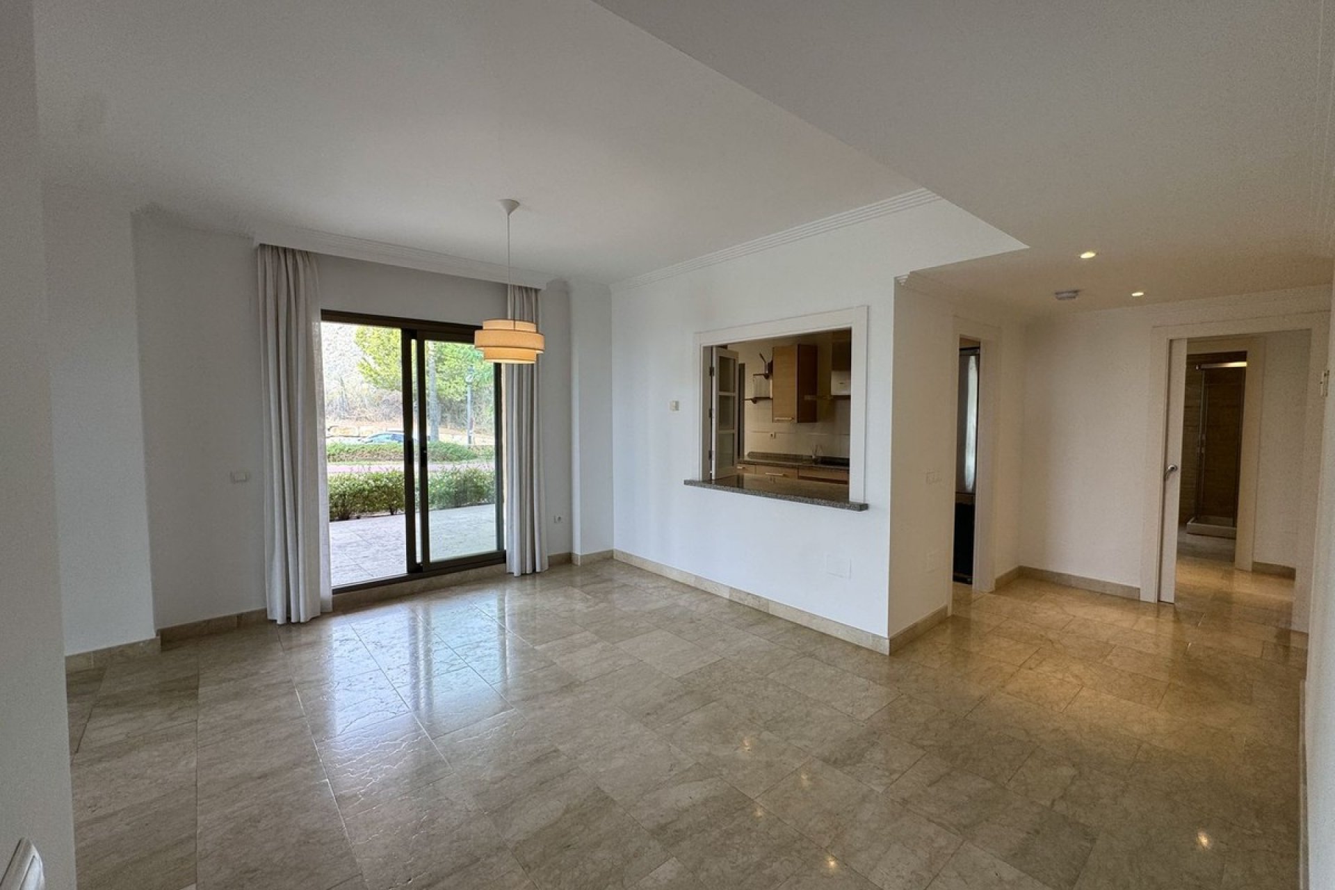 Resale - Apartment - Еstepona - Costa del Sol