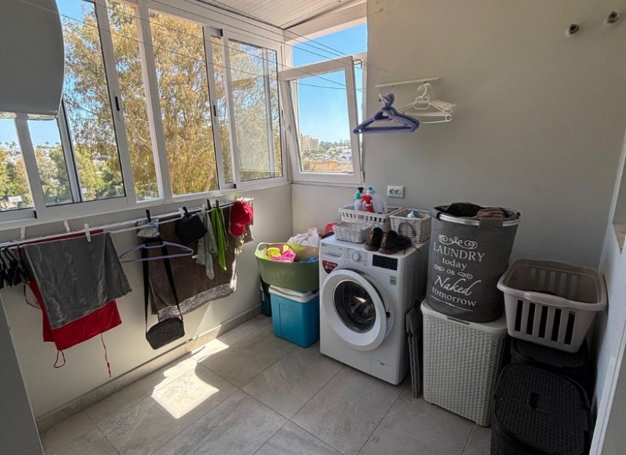 Resale - Apartment - Еstepona - Costa del Sol