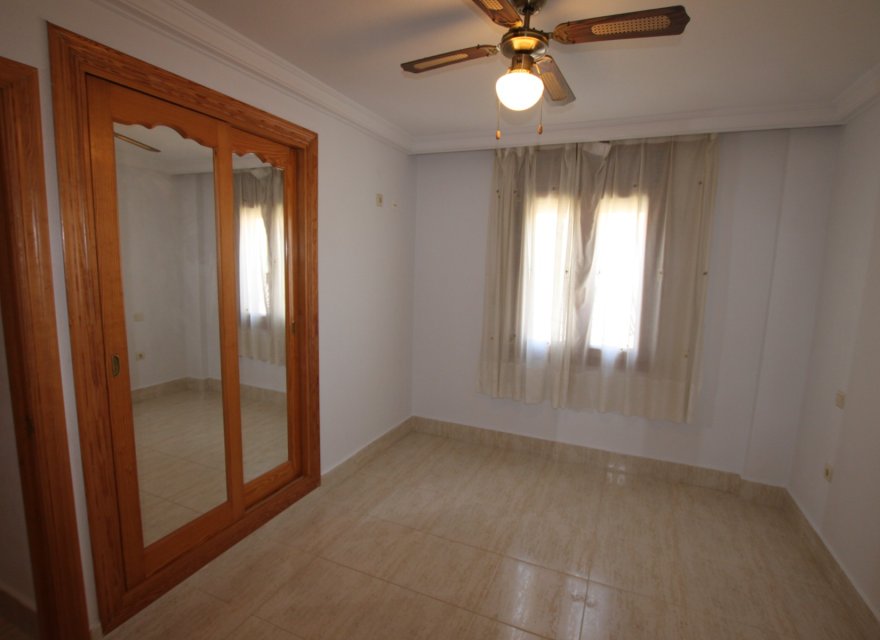 Resale - Apartment - Guardamar del Segura - El Moncayo