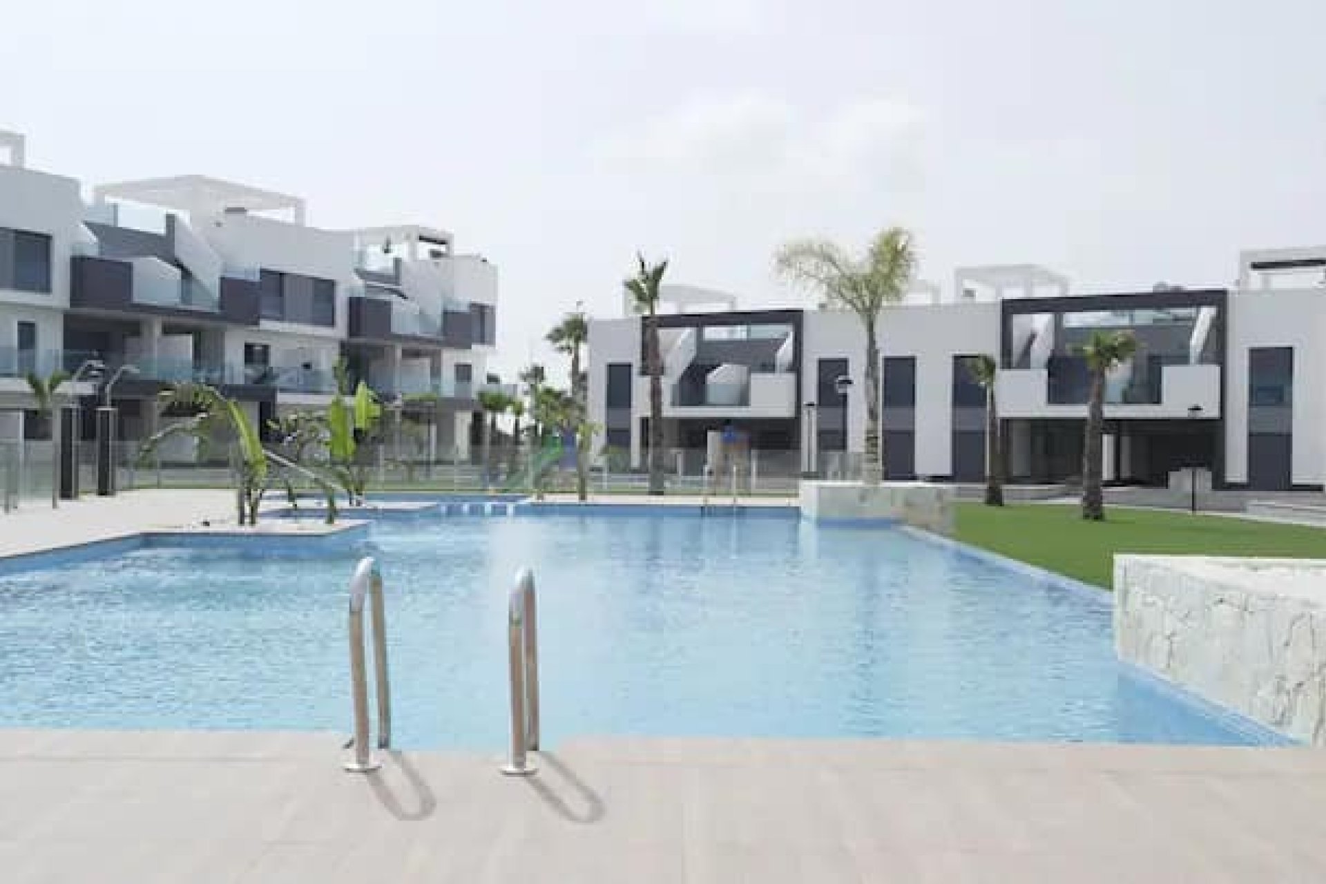 Resale - Apartment - Guardamar del Segura - El Raso