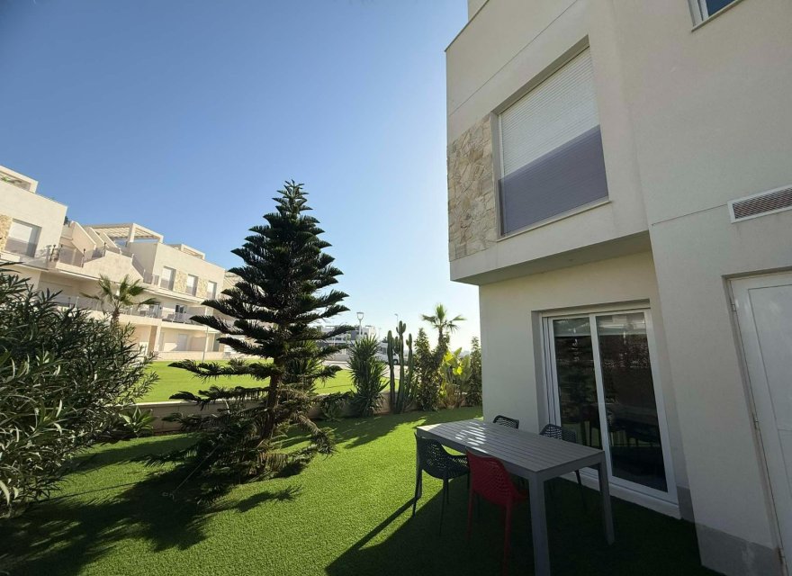 Resale - Apartment - Guardamar del Segura - El Raso