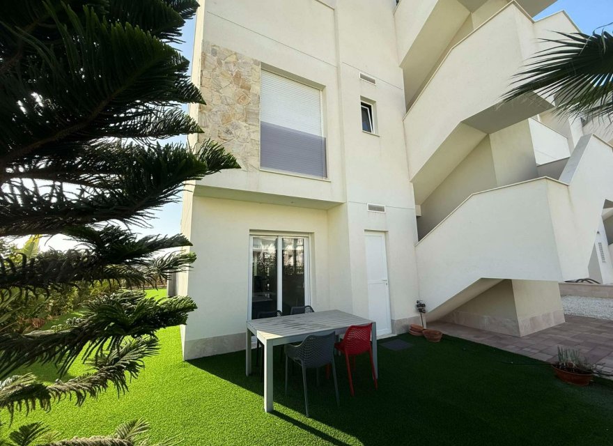 Resale - Apartment - Guardamar del Segura - El Raso