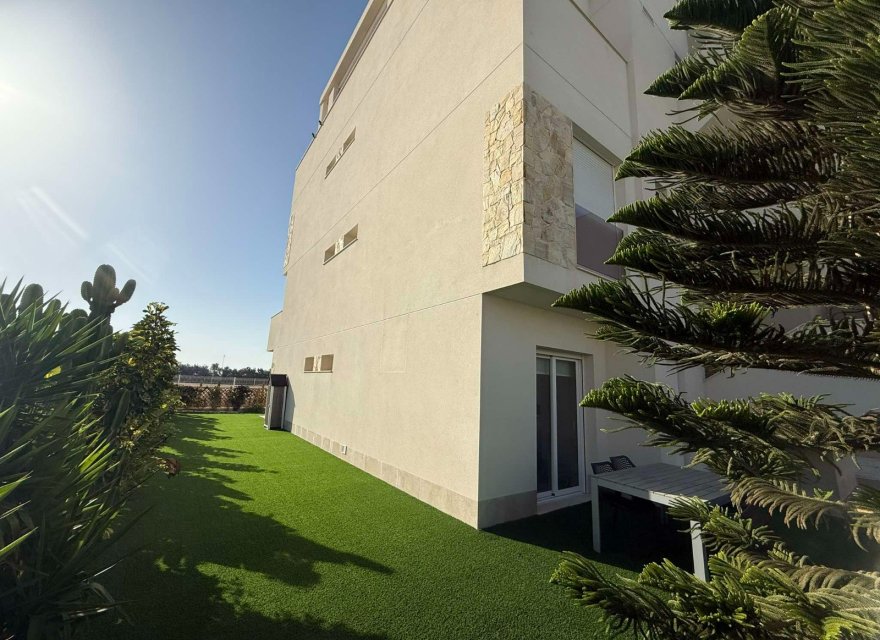 Resale - Apartment - Guardamar del Segura - El Raso