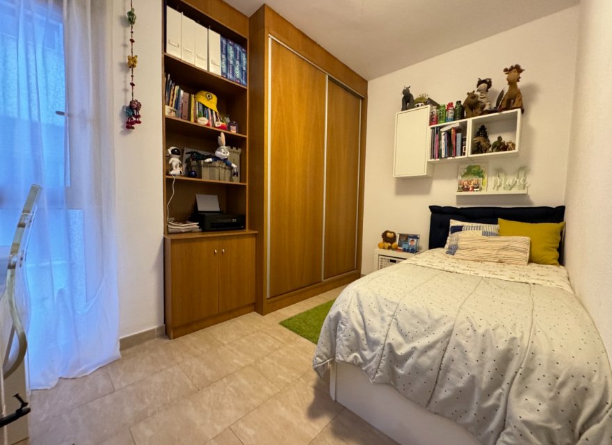 Resale - Apartment - Guardamar del Segura - Pineforest