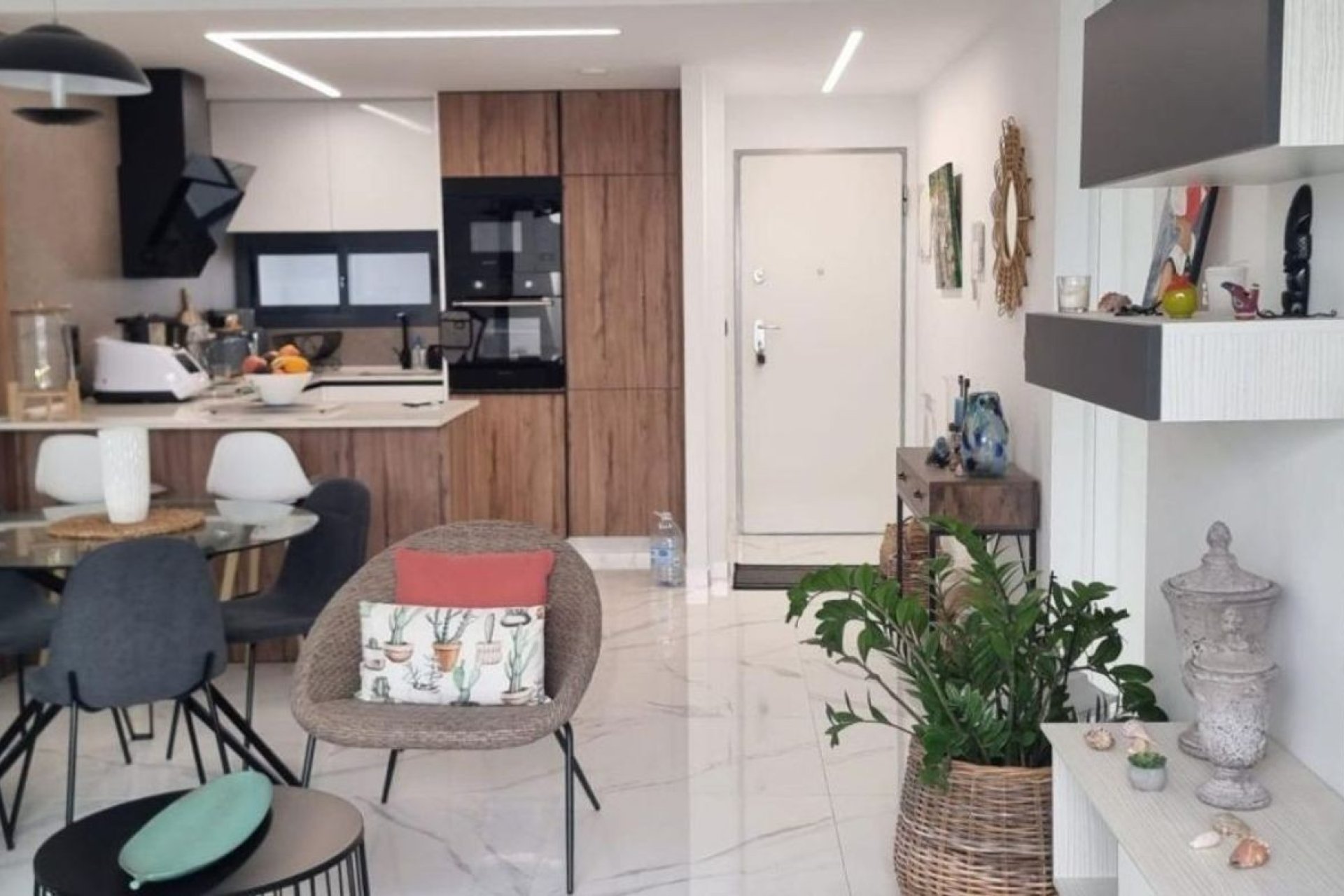 Resale - Apartment - Guardamar del Segura - Urbanizaciones