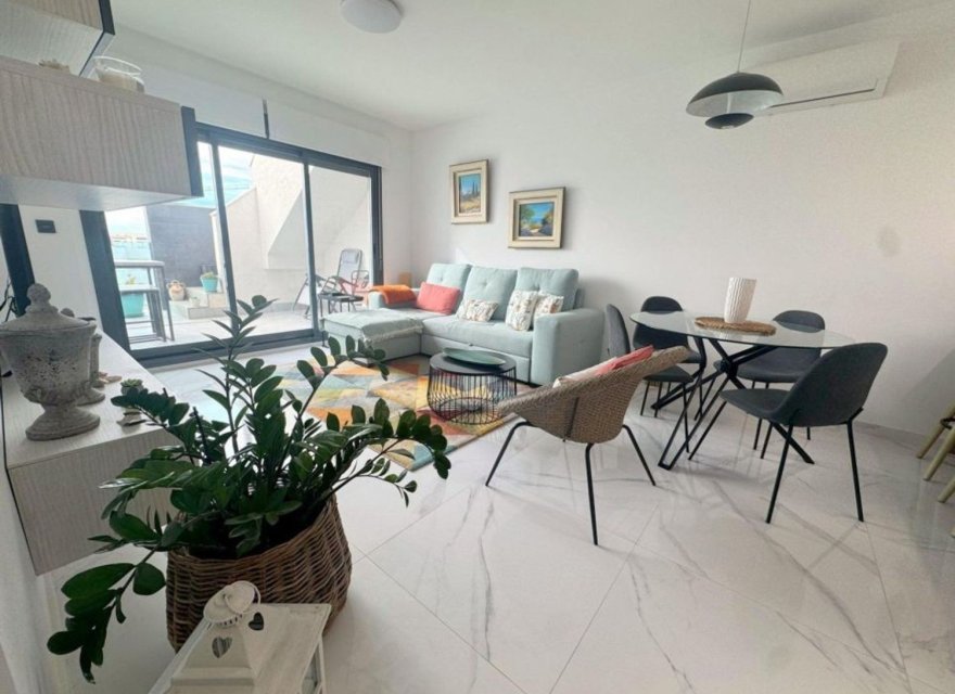 Resale - Apartment - Guardamar del Segura - Urbanizaciones