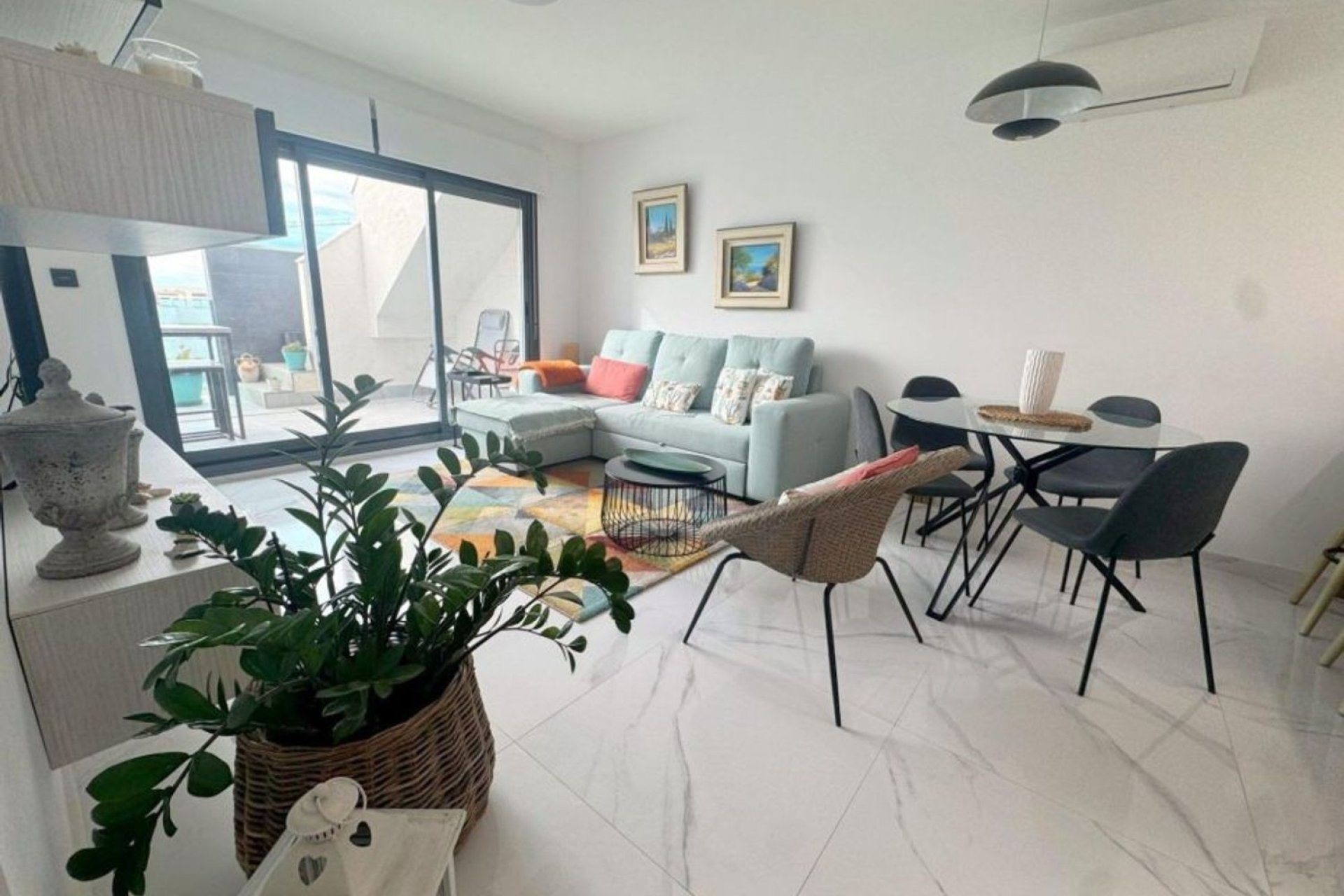Resale - Apartment - Guardamar del Segura - Urbanizaciones