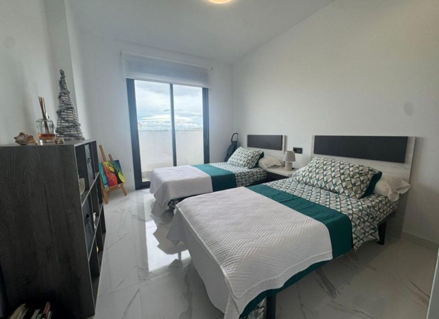 Resale - Apartment - Guardamar del Segura - Urbanizaciones