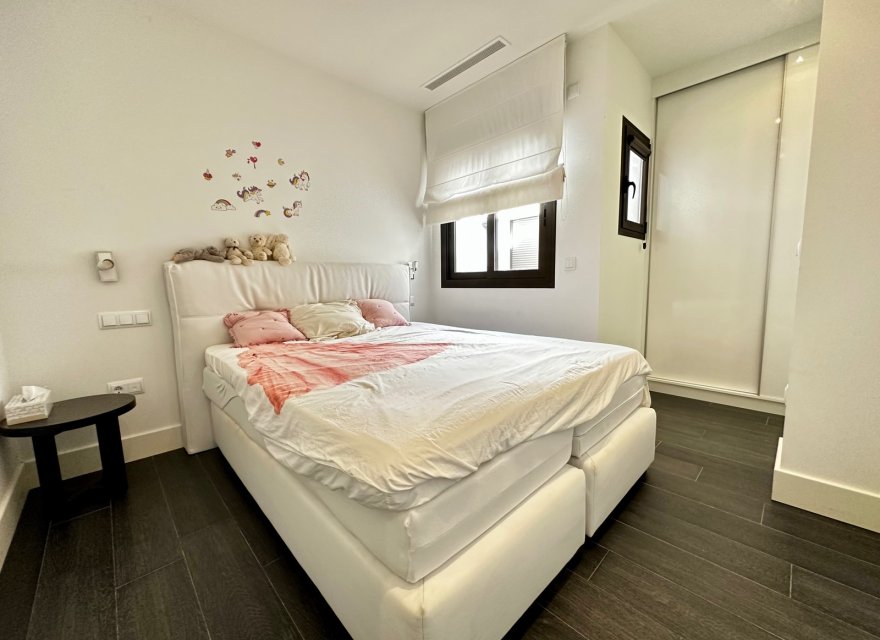 Resale - Apartment - Guardamar del Segura