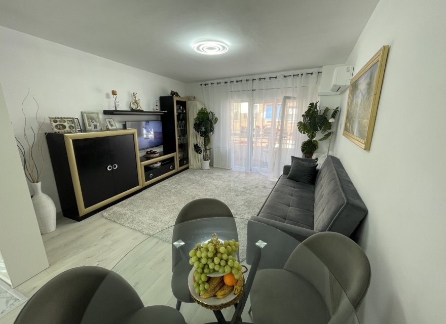 Resale - Apartment - Guardamar del Segura