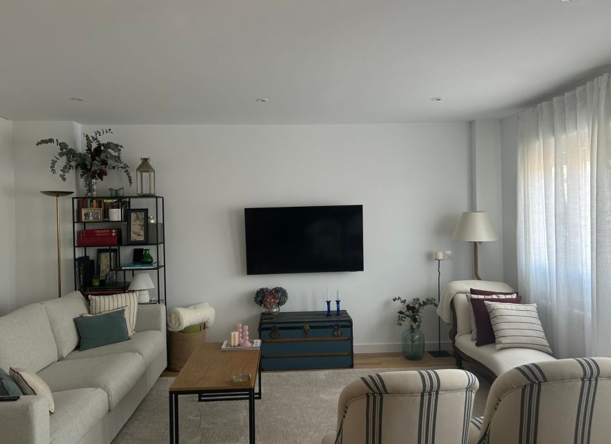 Resale - Apartment - Madrid - Barrio de Salamanca