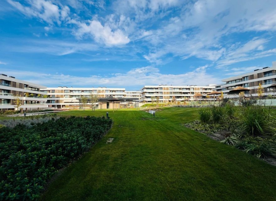 Resale - Apartment - Madrid - La Moraleja