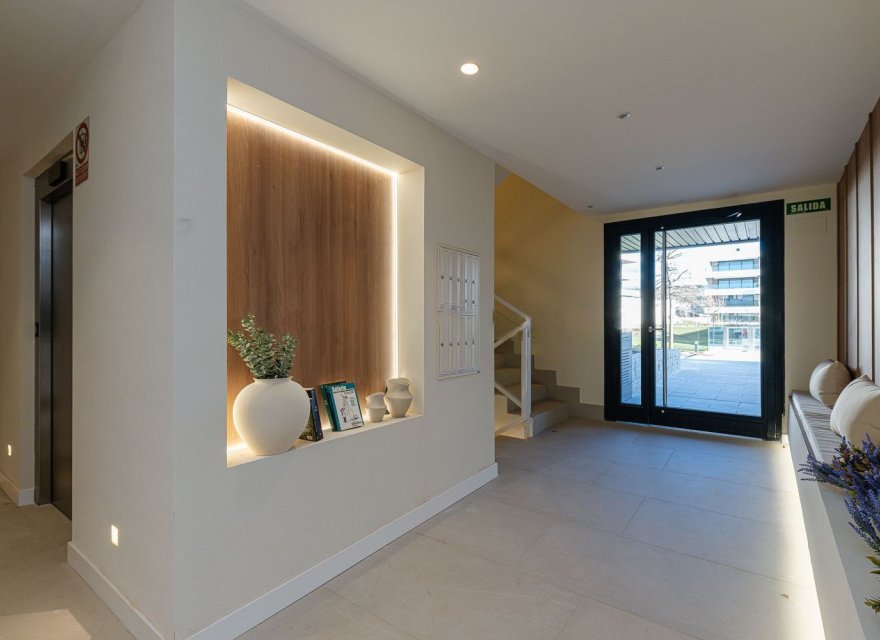 Resale - Apartment - Madrid - La Moraleja