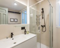 Resale - Apartment - Madrid - Lista