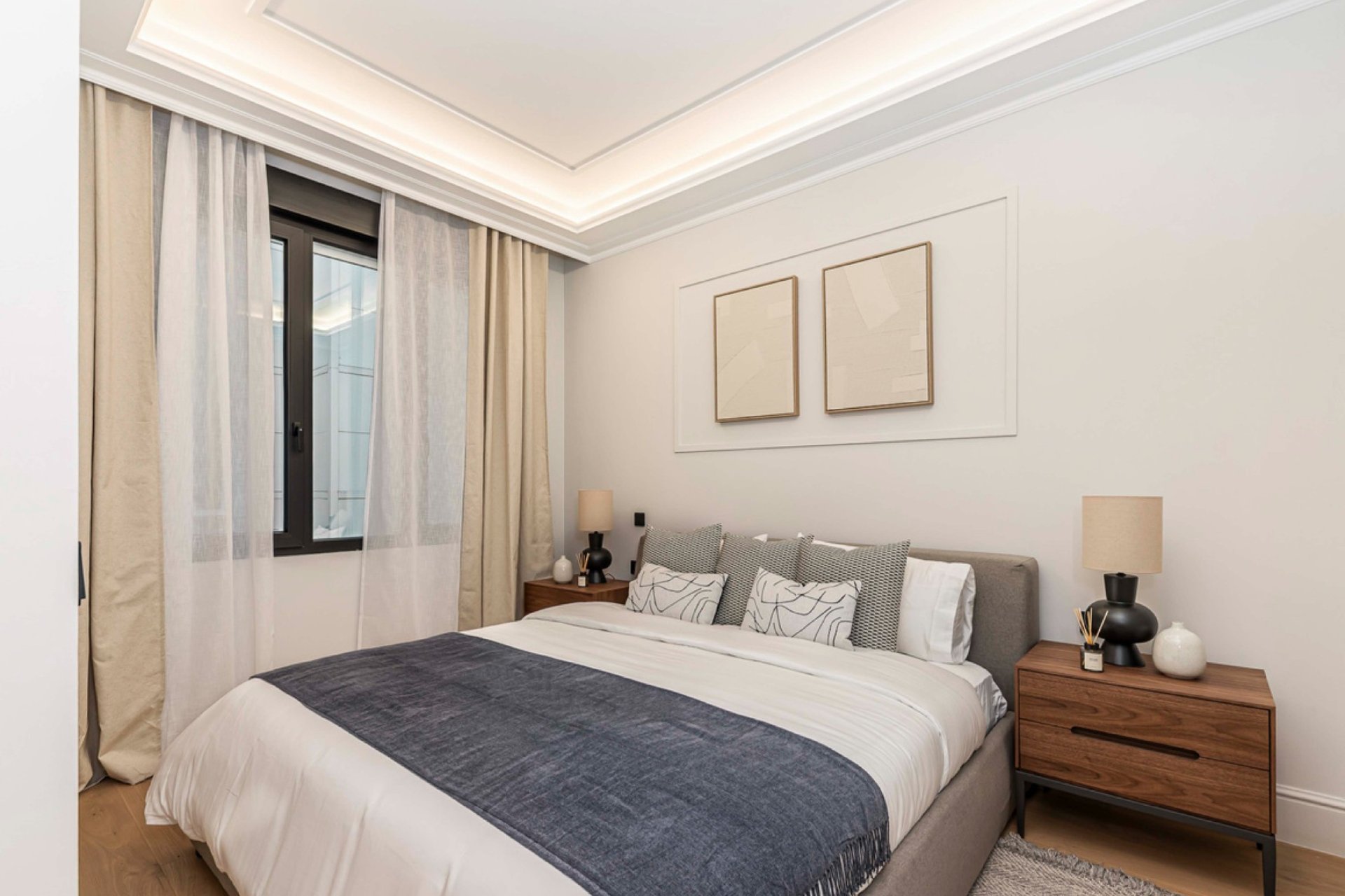 Resale - Apartment - Madrid