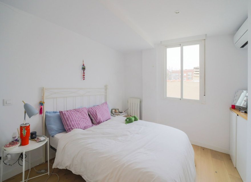 Resale - Apartment - Madrid