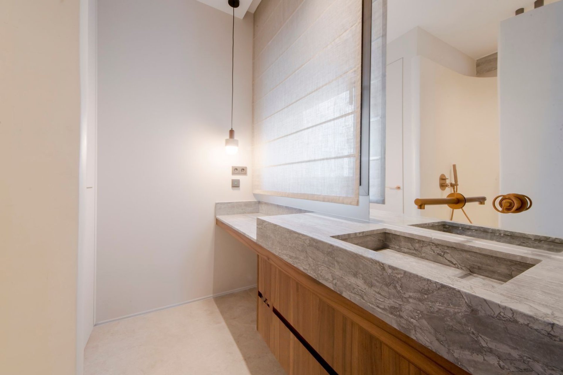 Resale - Apartment - Madrid