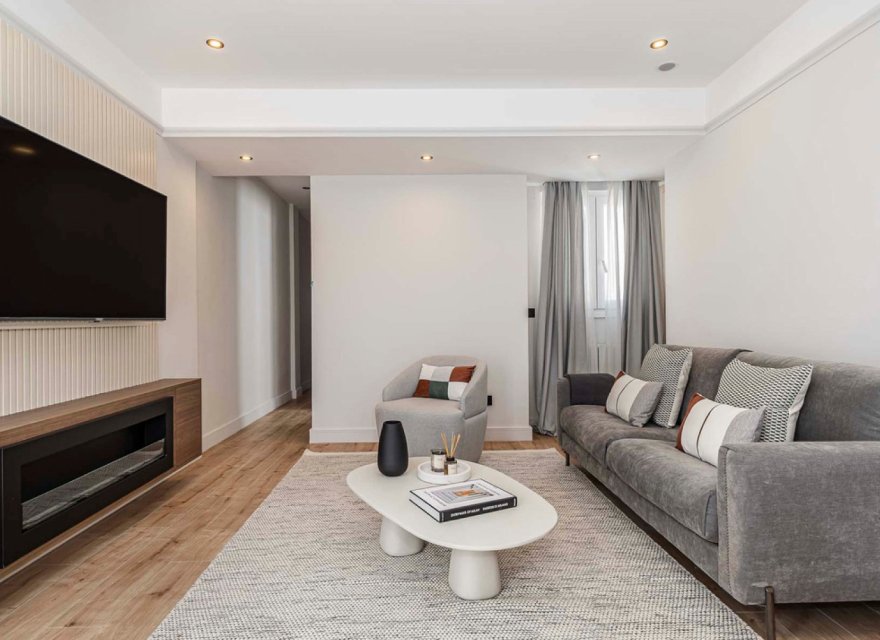 Resale - Apartment - Madrid