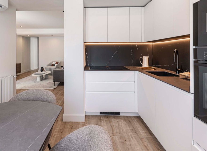 Resale - Apartment - Madrid