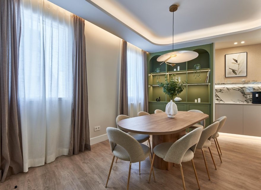 Resale - Apartment - Madrid