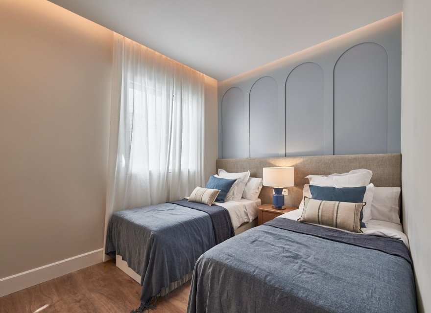 Resale - Apartment - Madrid