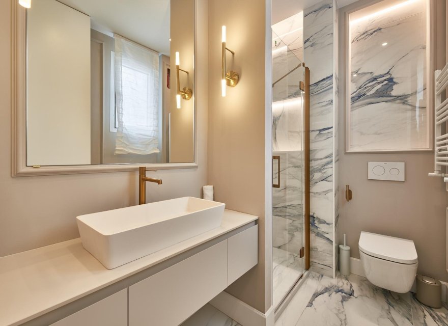 Resale - Apartment - Madrid