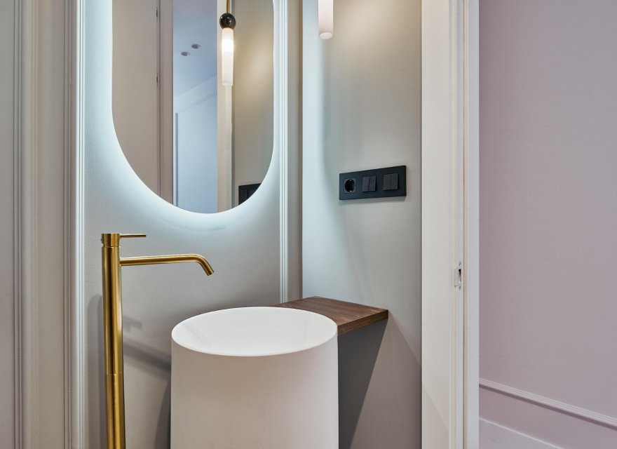 Resale - Apartment - Madrid