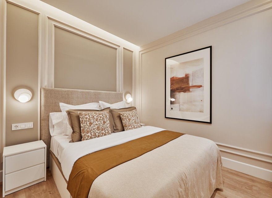 Resale - Apartment - Madrid