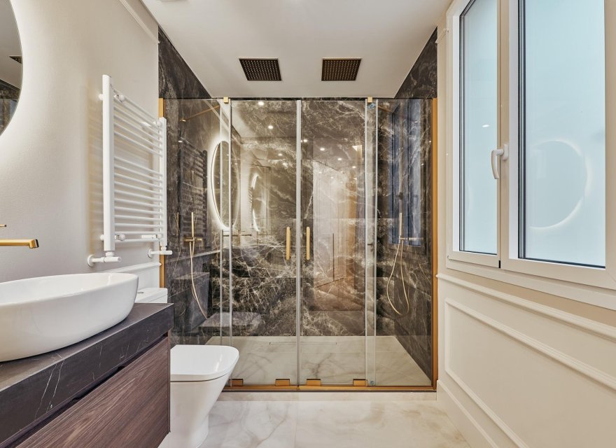 Resale - Apartment - Madrid