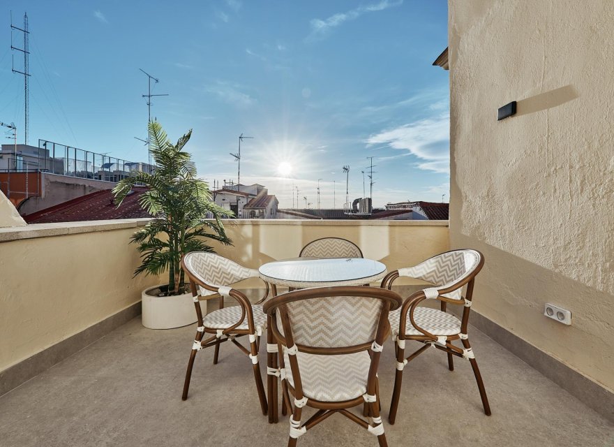 Resale - Apartment - Madrid
