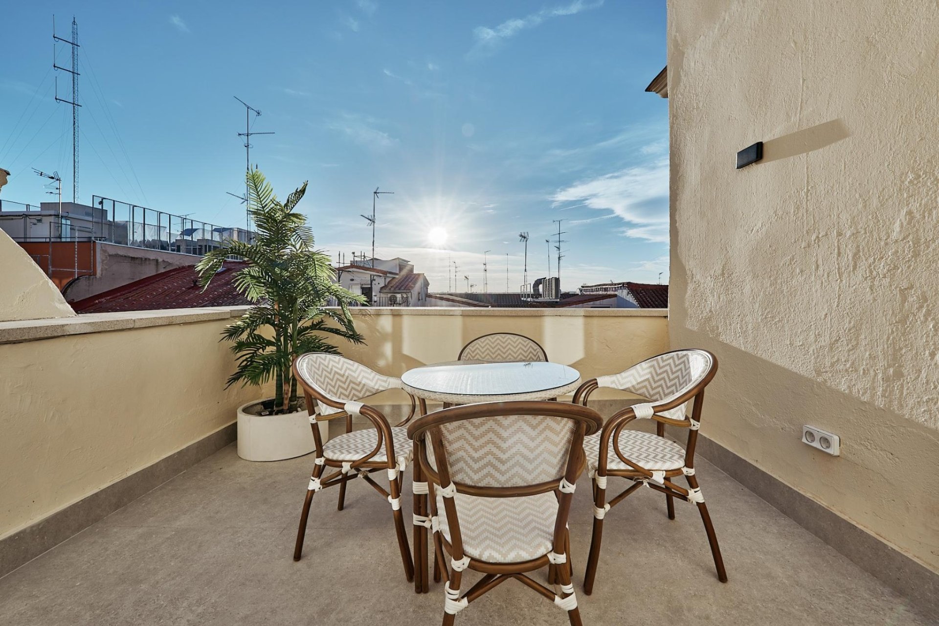 Resale - Apartment - Madrid