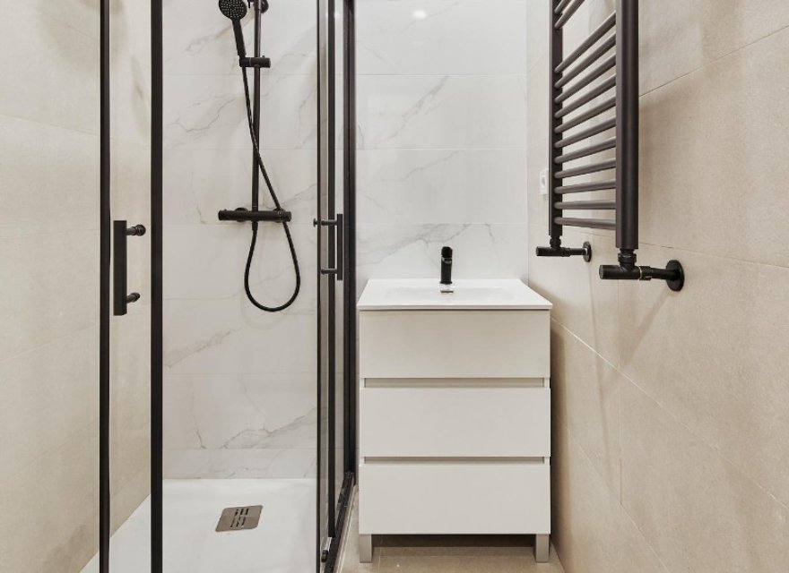 Resale - Apartment - Madrid