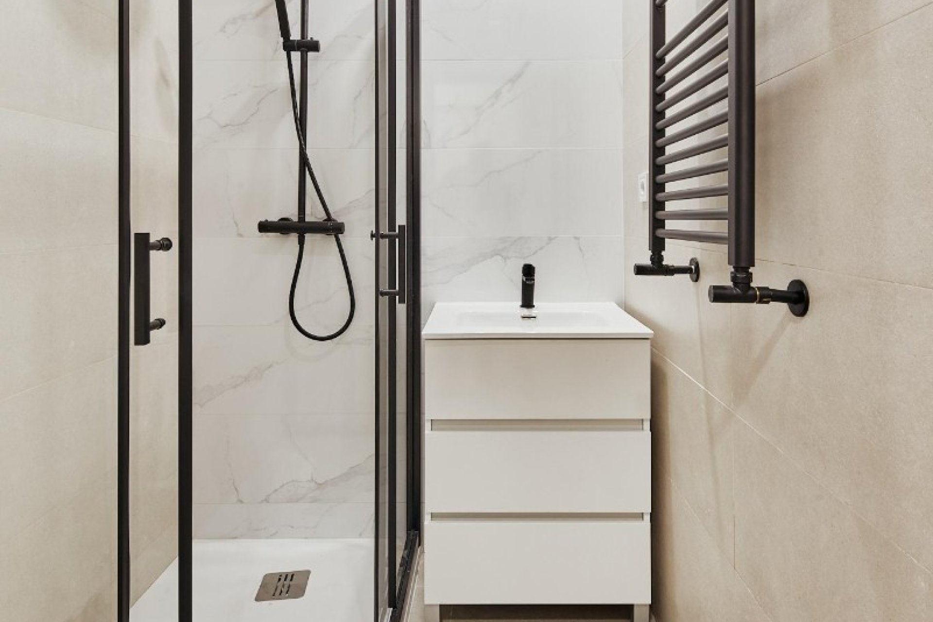 Resale - Apartment - Madrid