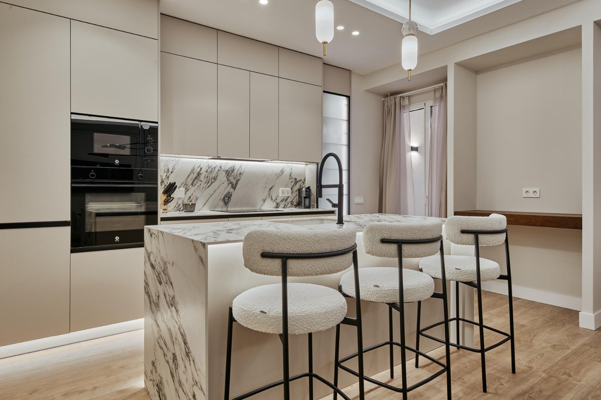 Resale - Apartment - Madrid