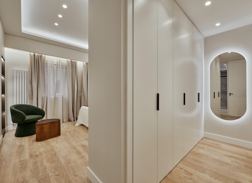 Resale - Apartment - Madrid