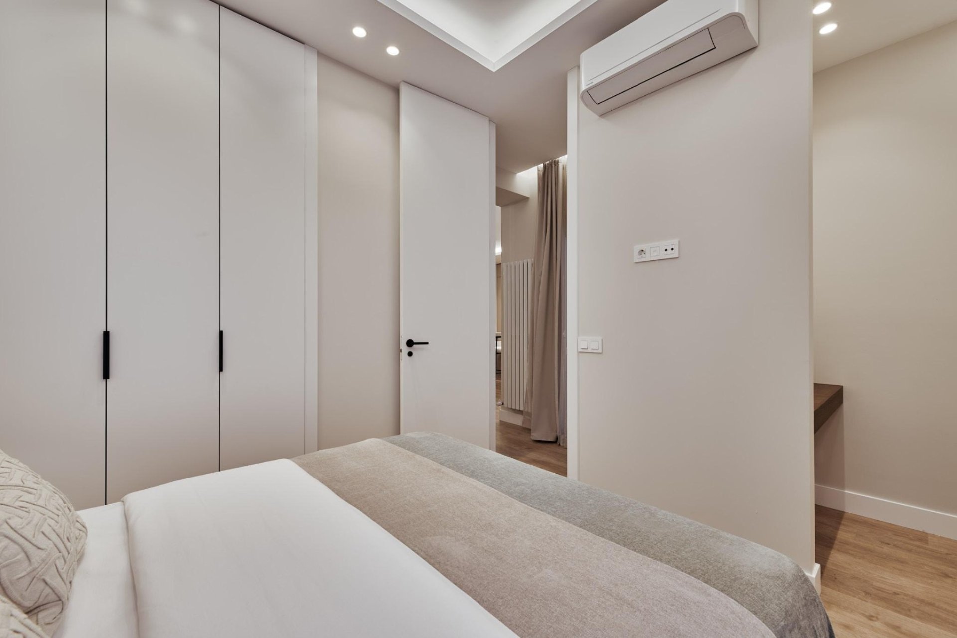 Resale - Apartment - Madrid