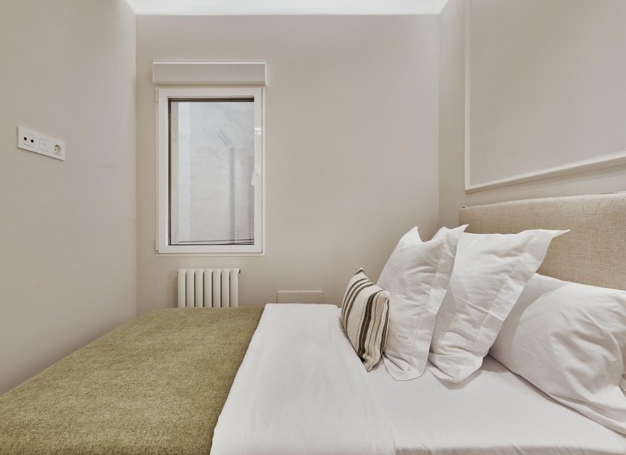 Resale - Apartment - Madrid