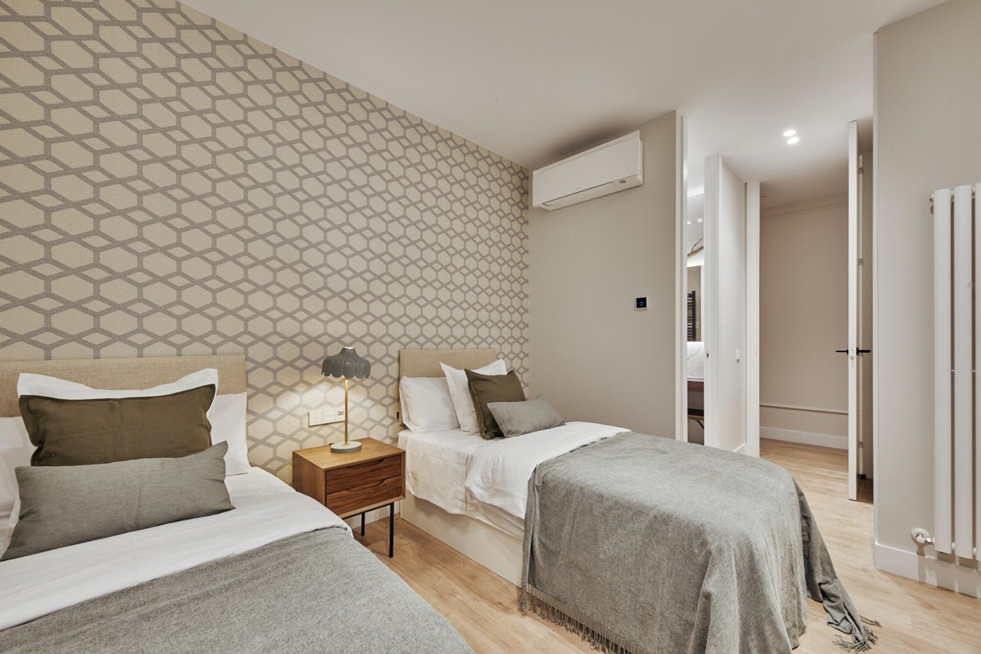 Resale - Apartment - Madrid