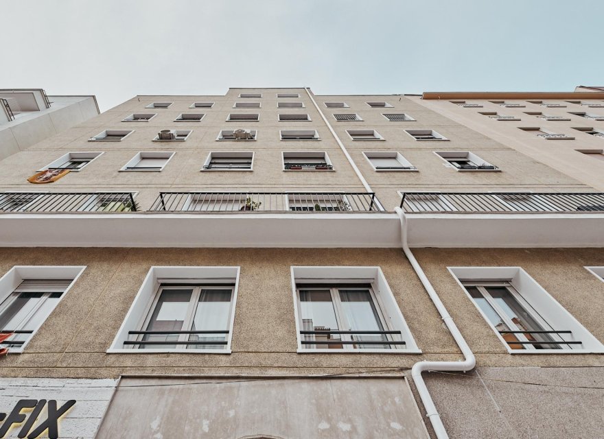 Resale - Apartment - Madrid