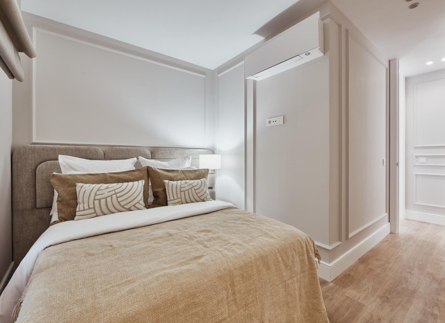 Resale - Apartment - Madrid