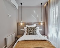 Resale - Apartment - Madrid