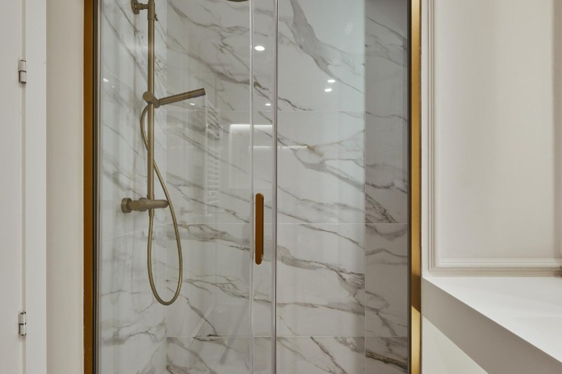 Resale - Apartment - Madrid