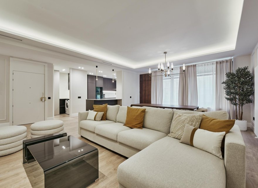 Resale - Apartment - Madrid