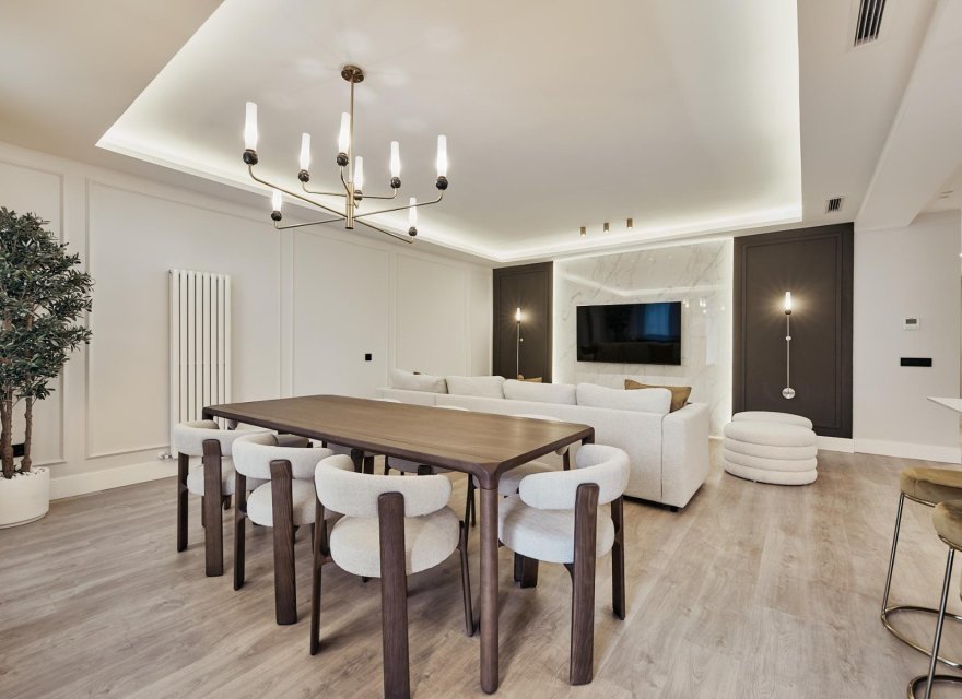 Resale - Apartment - Madrid