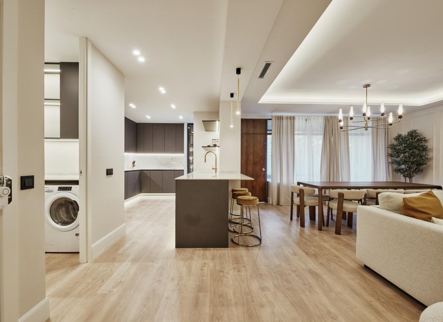 Resale - Apartment - Madrid