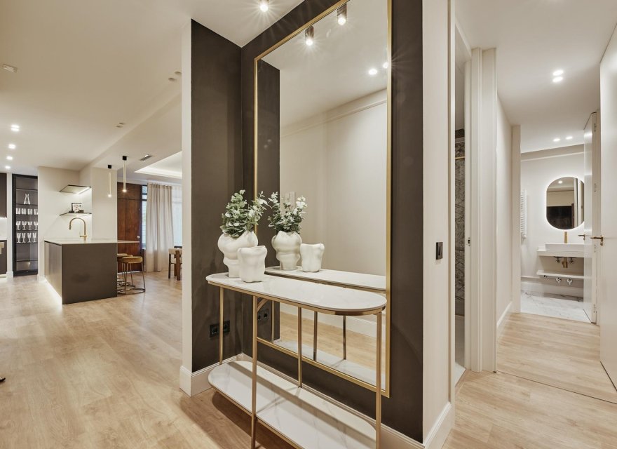 Resale - Apartment - Madrid